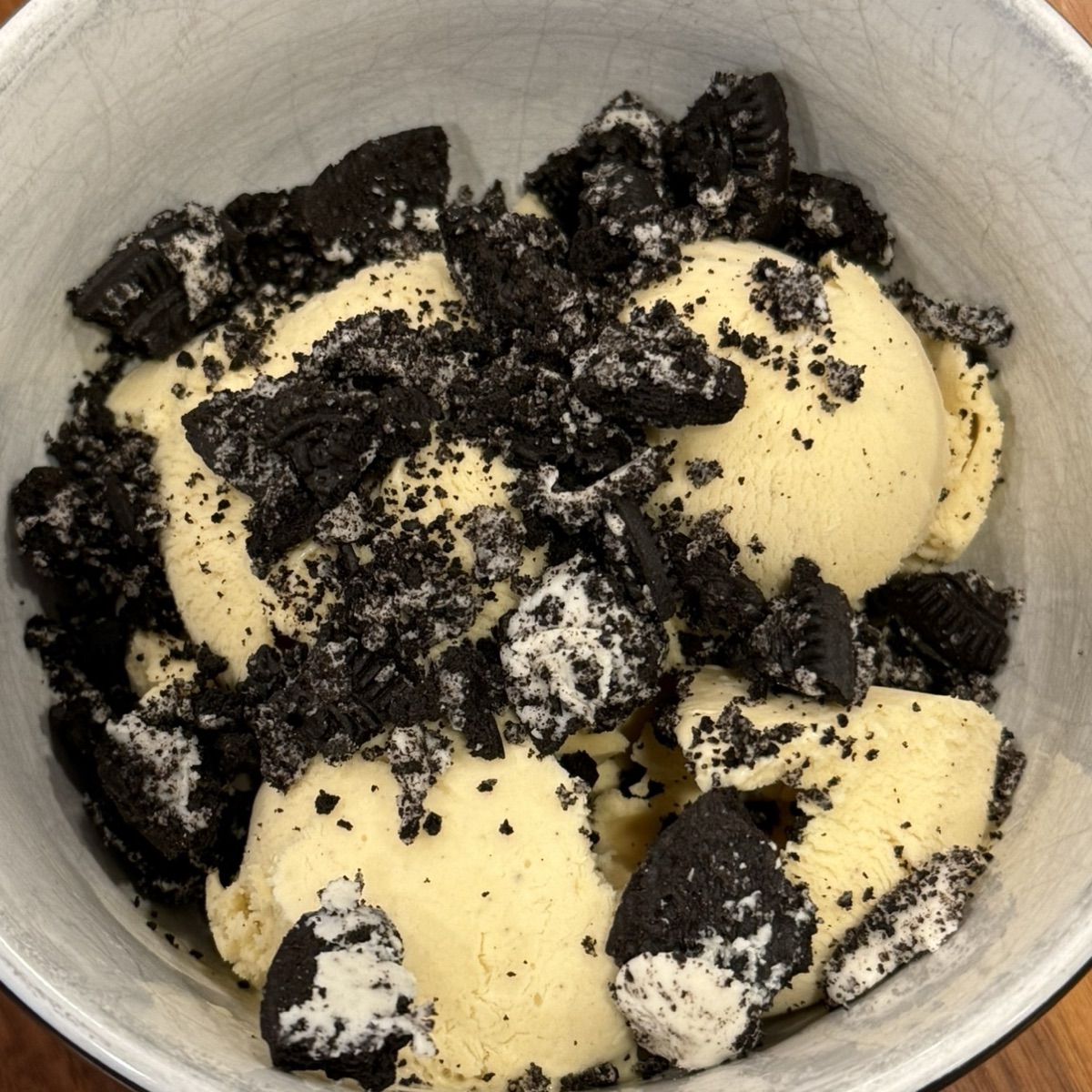 Simple Vanilla Oreo Ice Cream