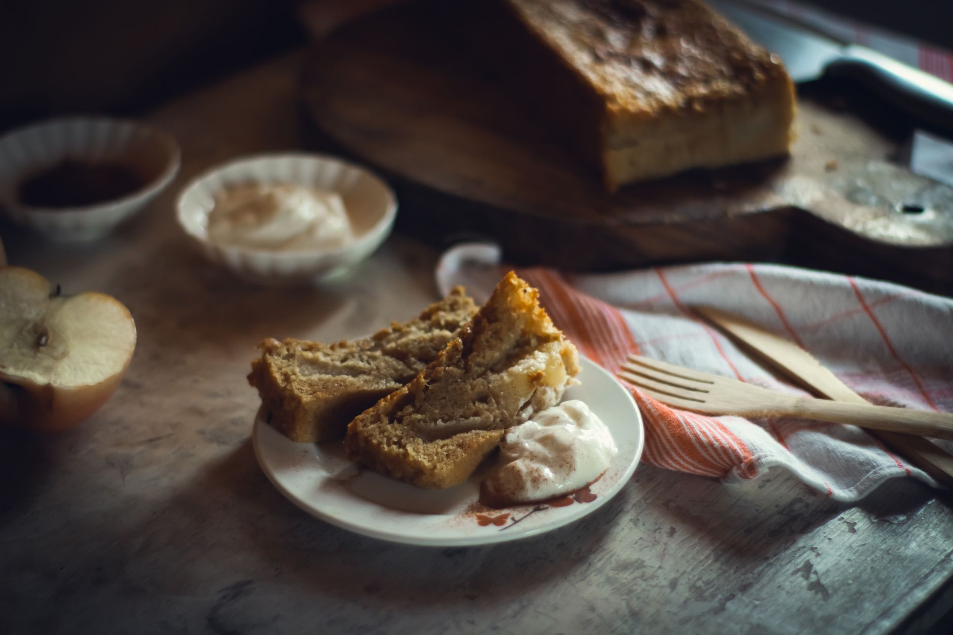 Apple Cake with Vanilla Cream