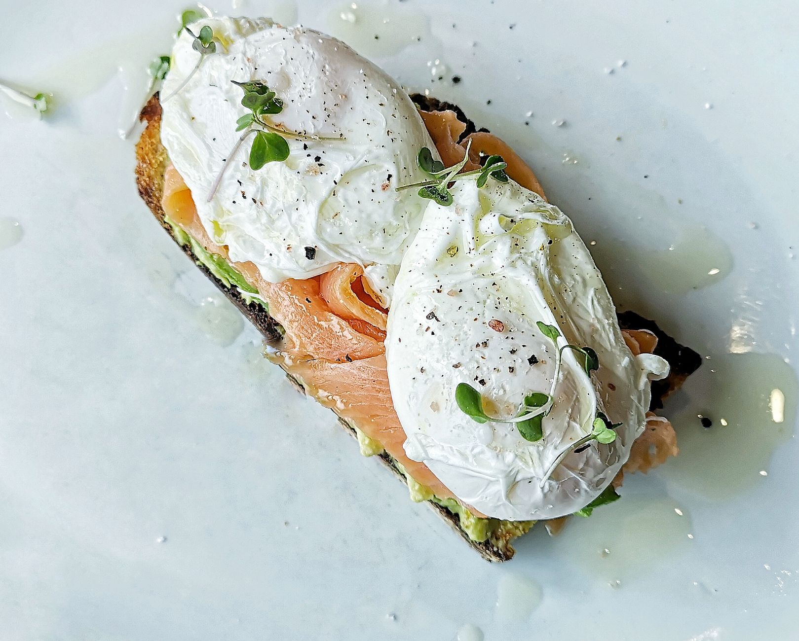 Avocado Eggs Benedict
