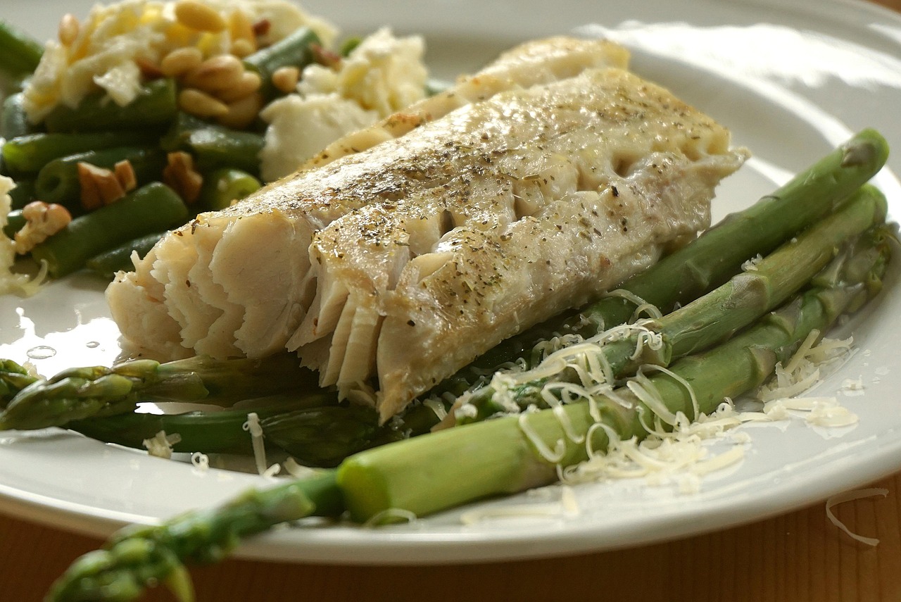 Baked Fish with Asparagus and Parmesan
