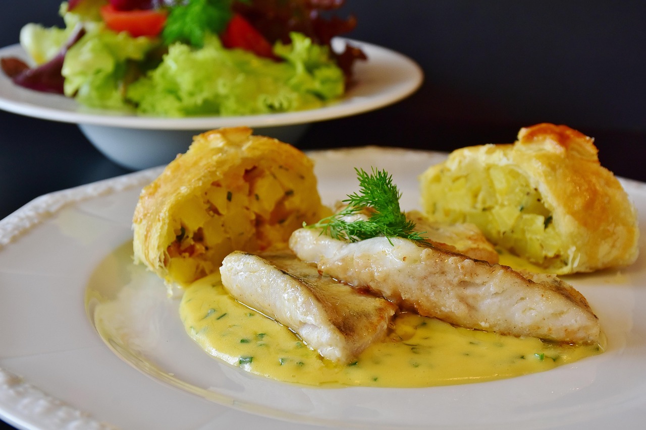 Baked Fish with Lemon Herb Sauce and Cheese Bread