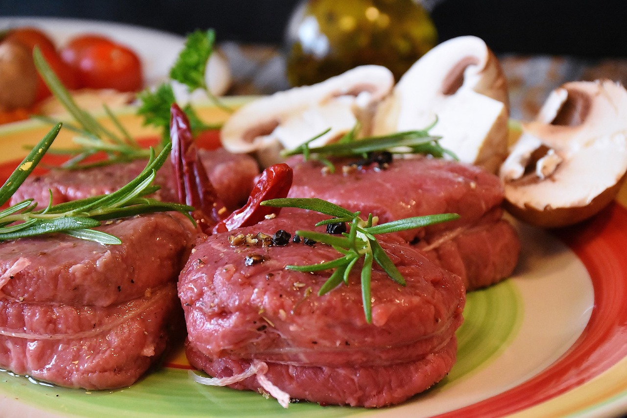 Beef Filet with Mushrooms and Rosemary