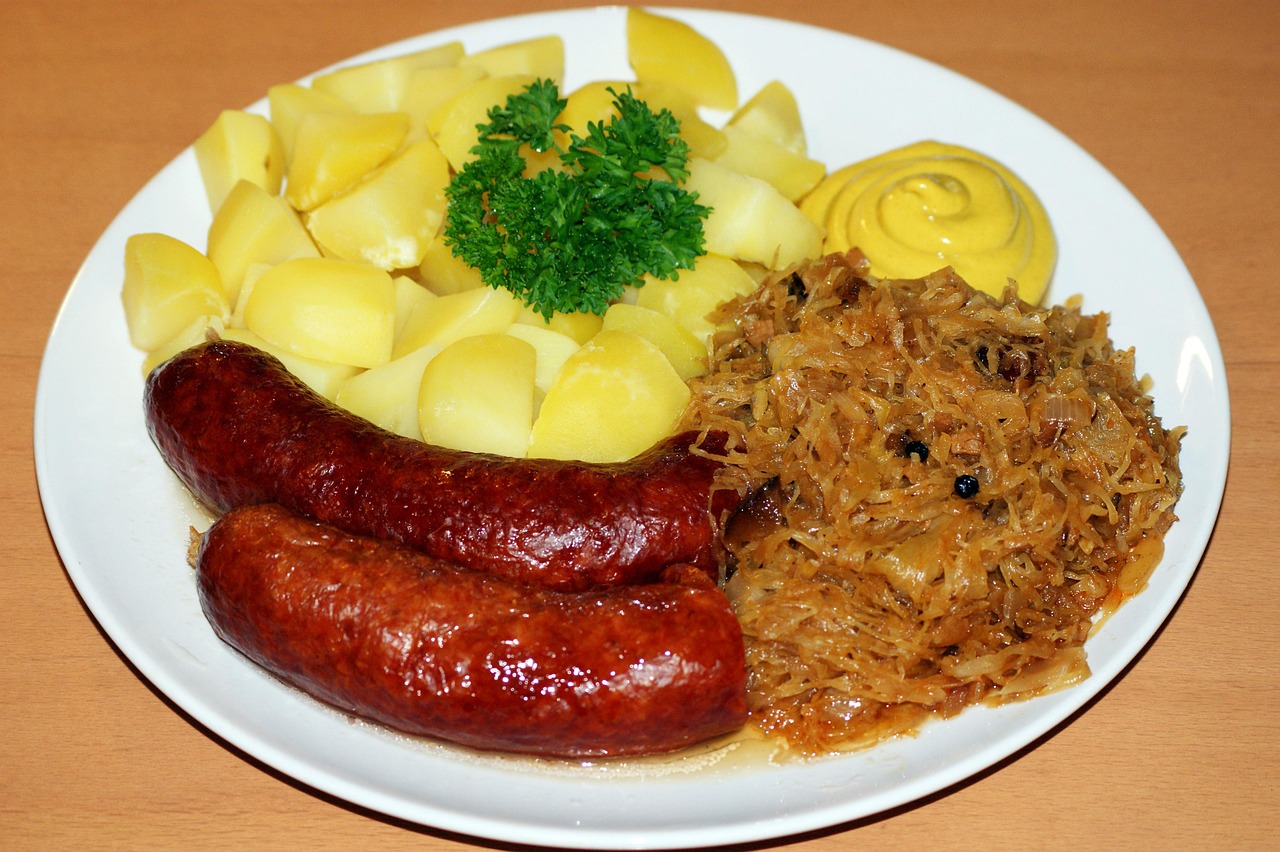 Bratwurst with Potatoes and Sauerkraut
