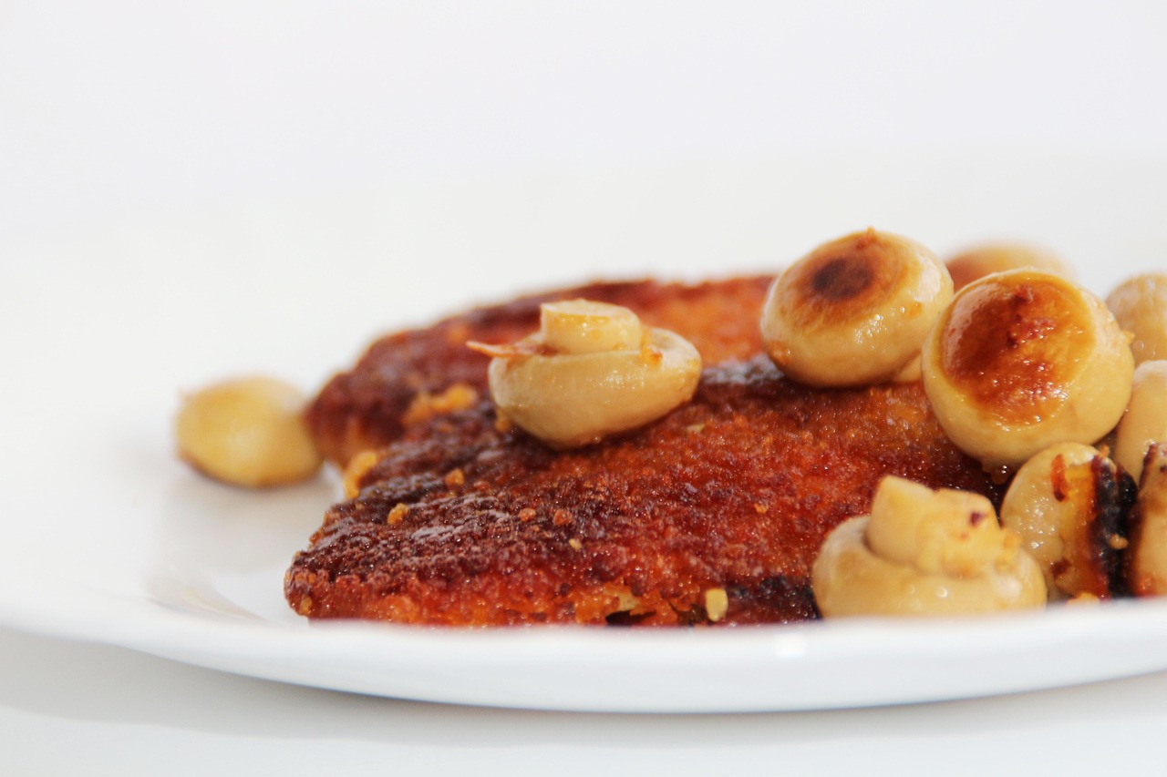 Breaded Cutlet with Mushrooms