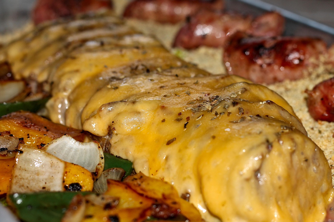 Cheesy Baked Chicken with Vegetables