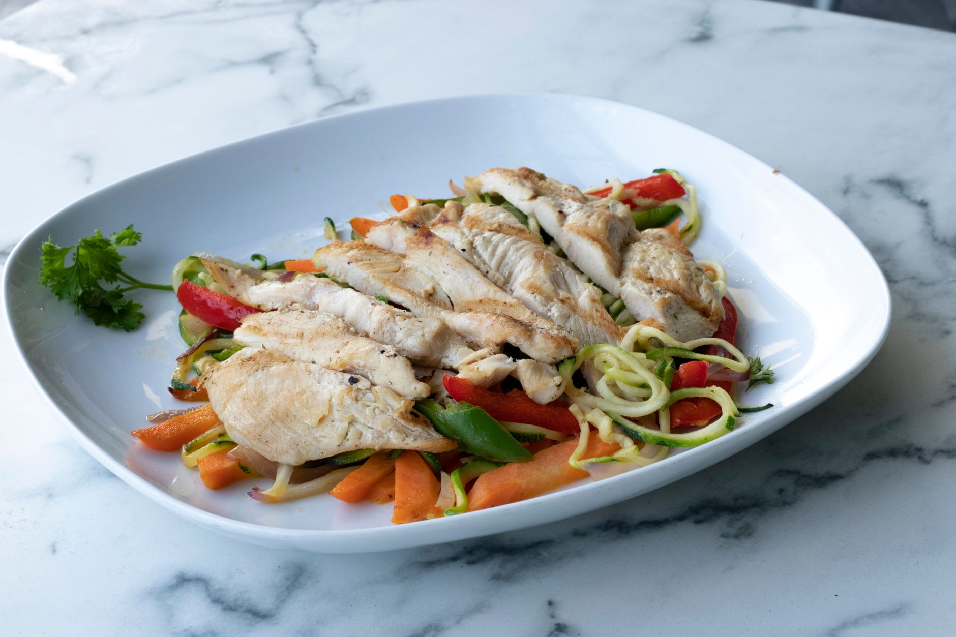 Chicken with Zucchini Noodles and Vegetables