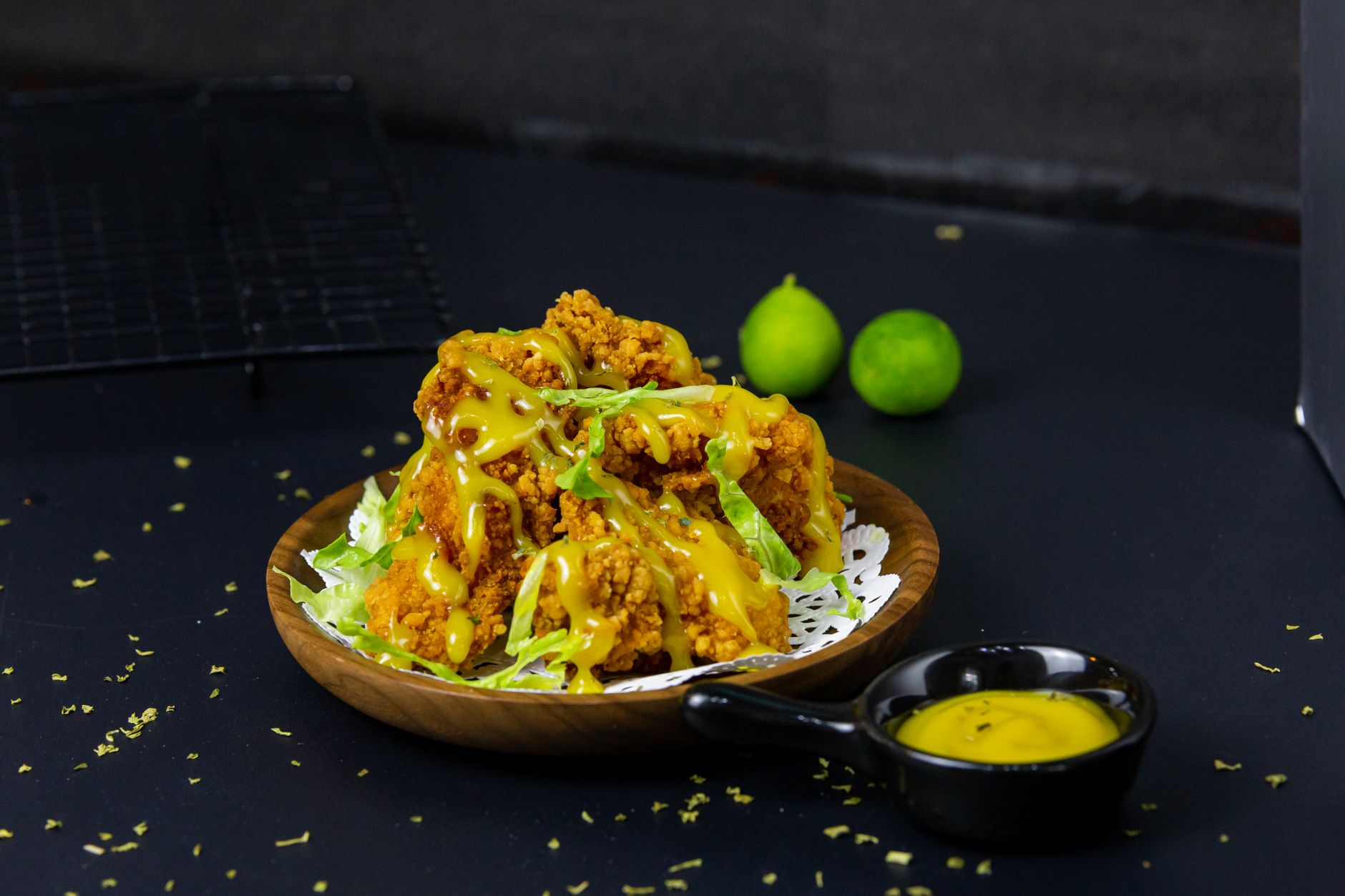 Crispy Chicken with Cheese Sauce
