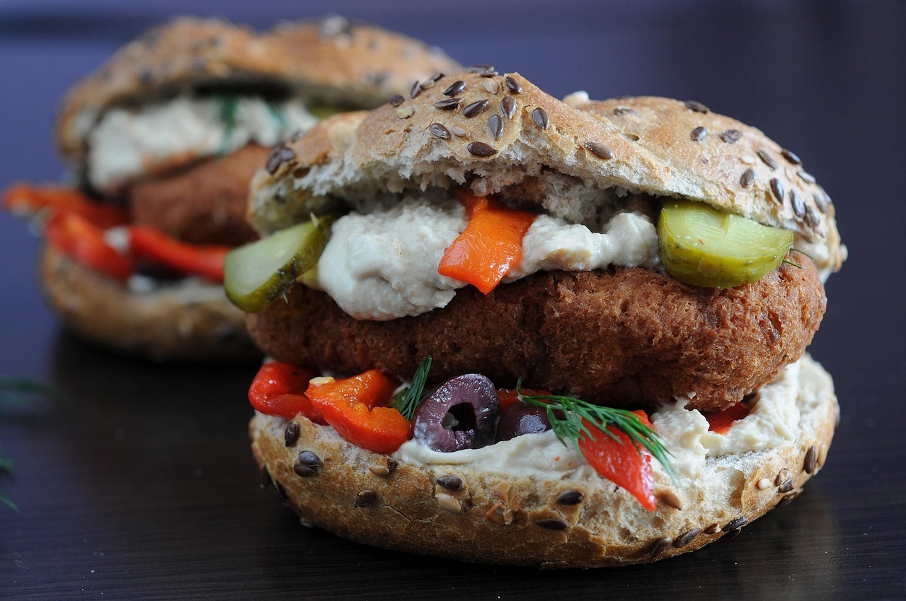 Crispy Fish Sandwich with Vegetables