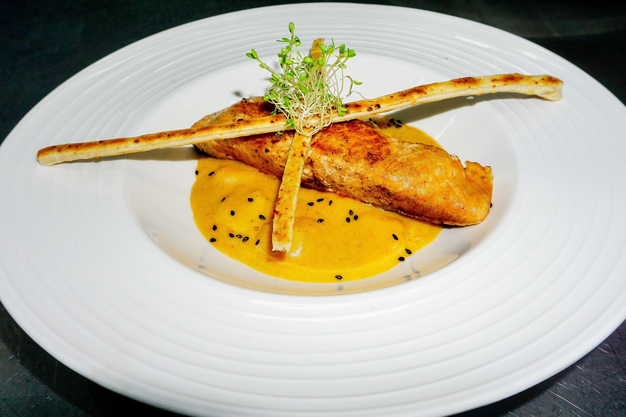 Curried Chicken with Sauce and Bread Stick