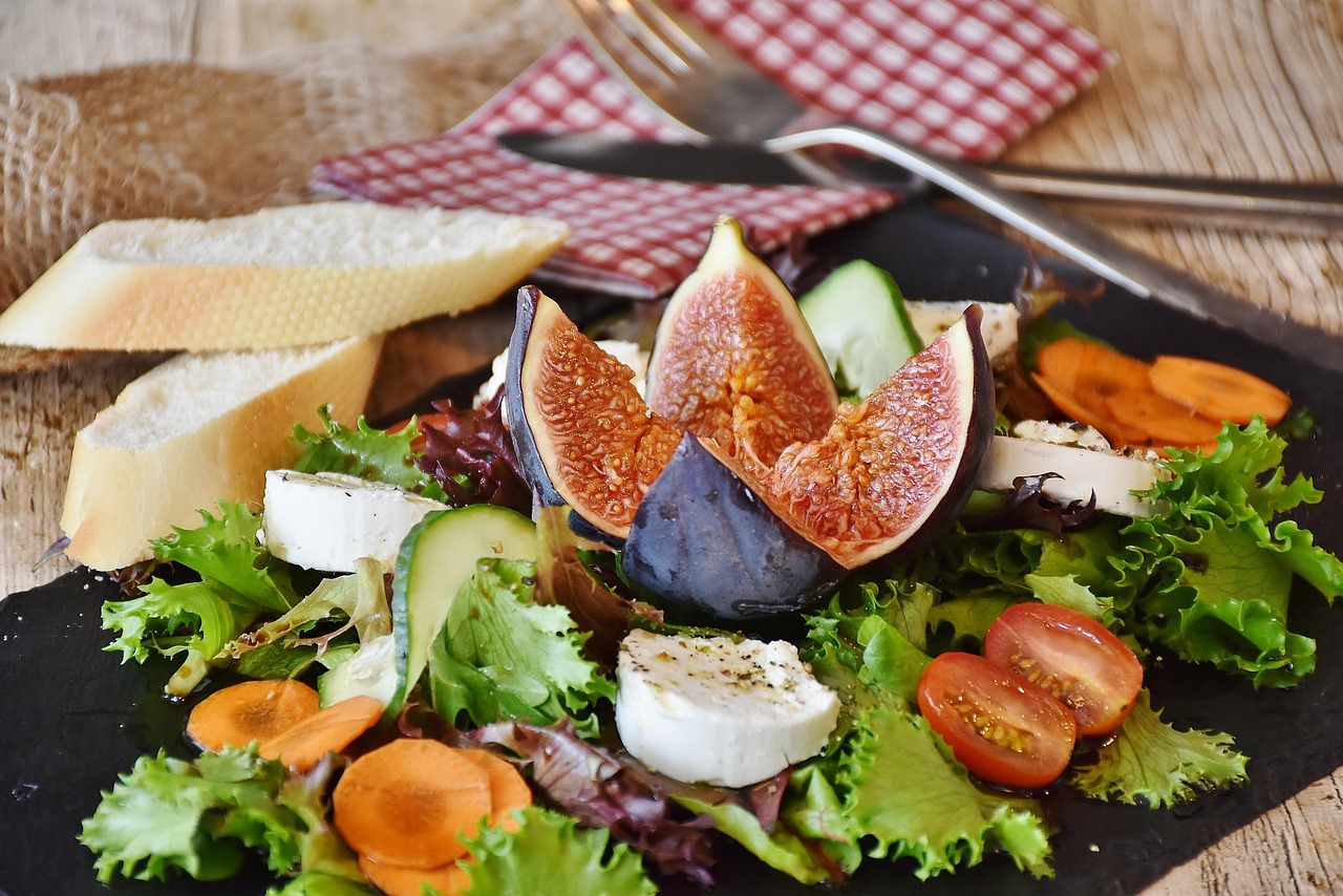 Fig and Goat Cheese Salad