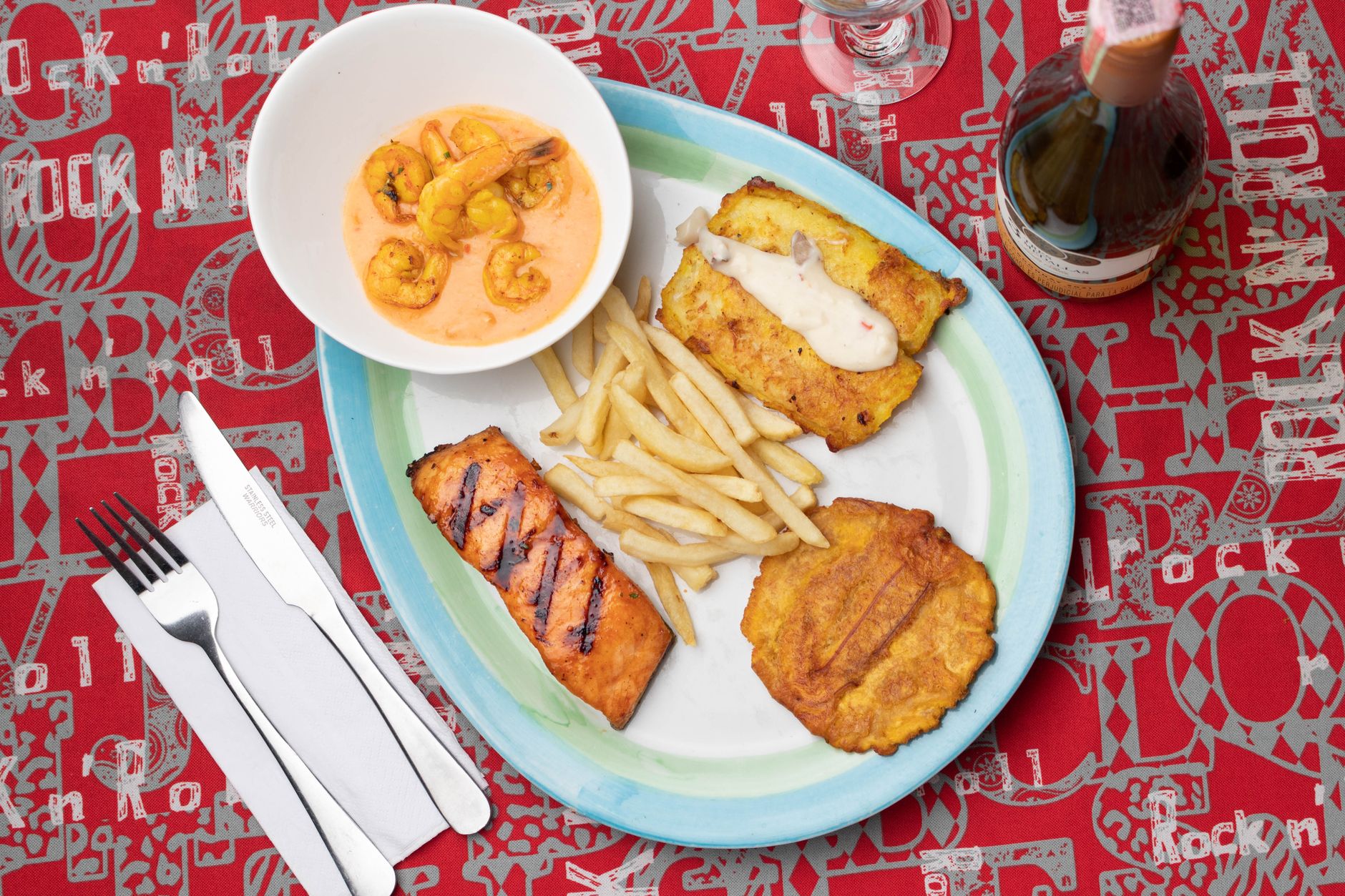 Fried Plantain Slices with Shrimp Sauce