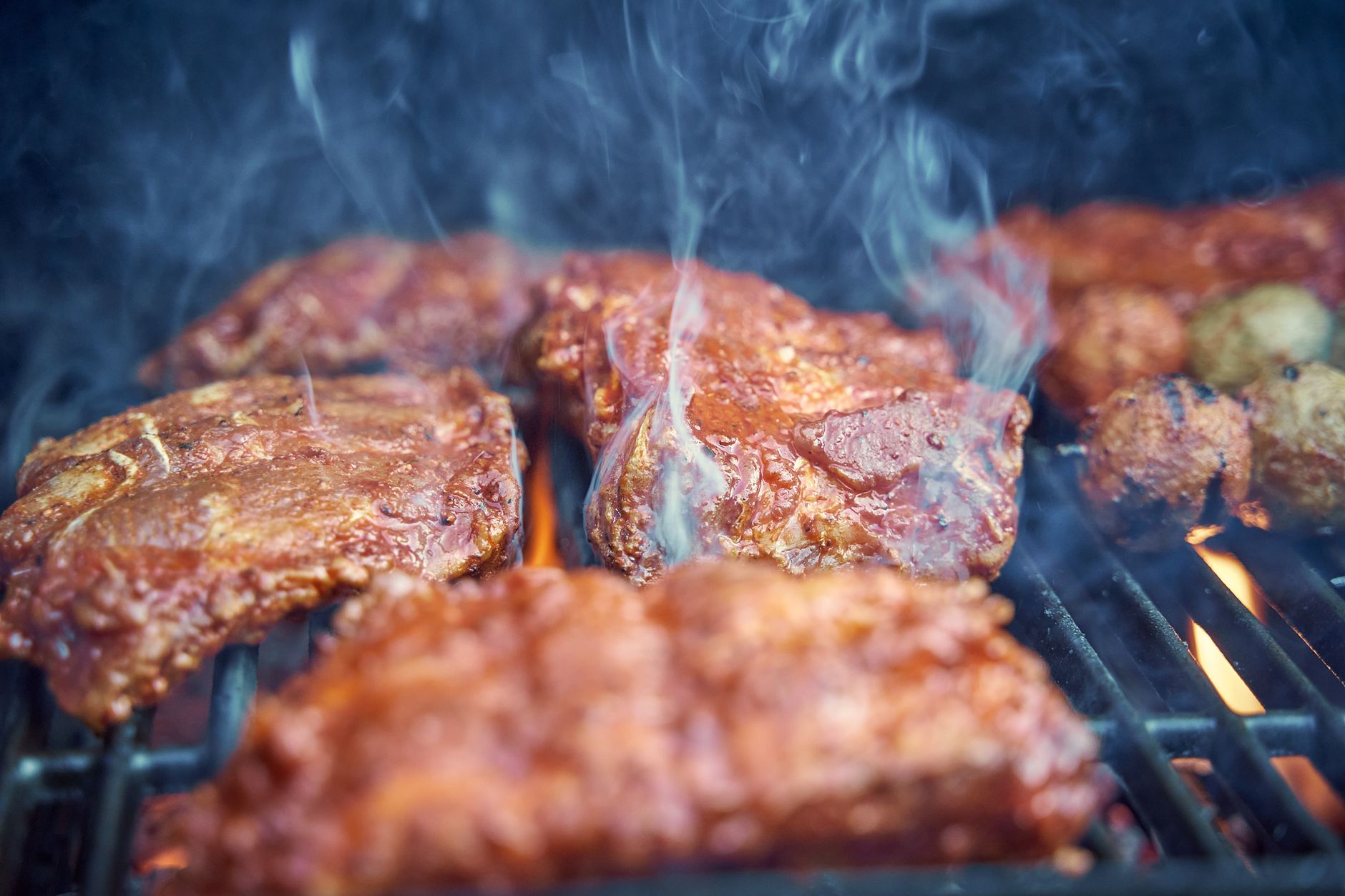 Grilled Ribs with Barbecue Sauce