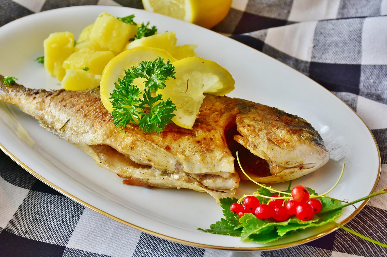 Grilled Sea Bream with Potatoes and Lemon