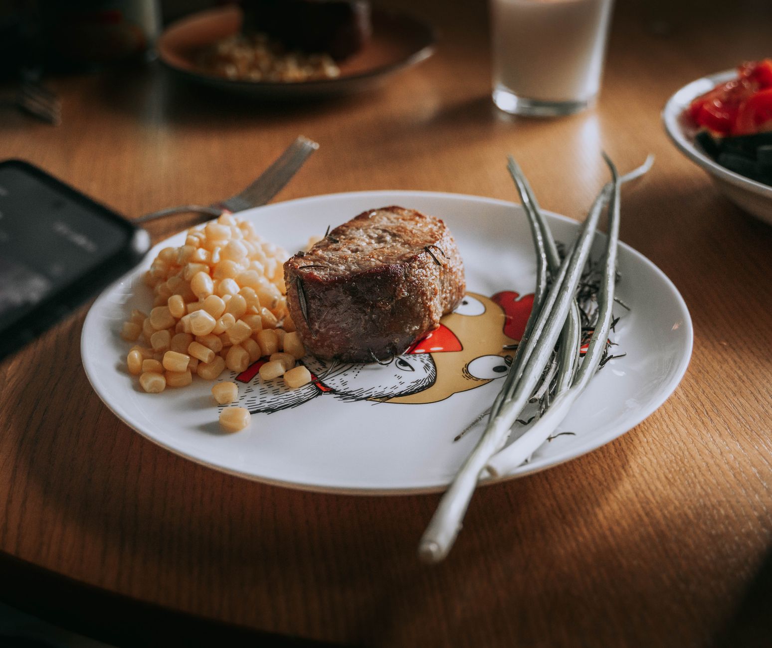 Grilled Steak with Corn and Green Beans
