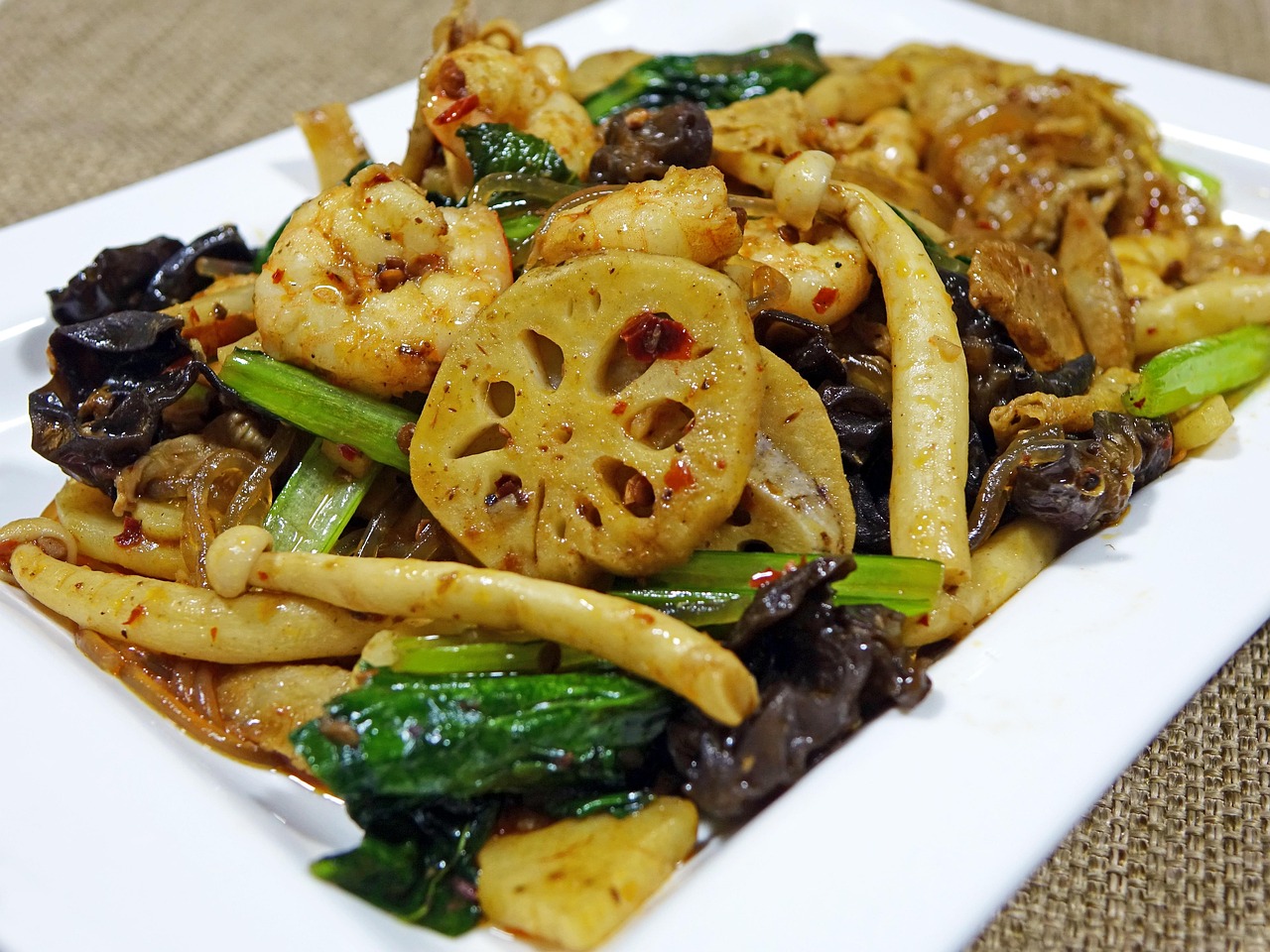 Hunan Stir-Fried Lotus Root