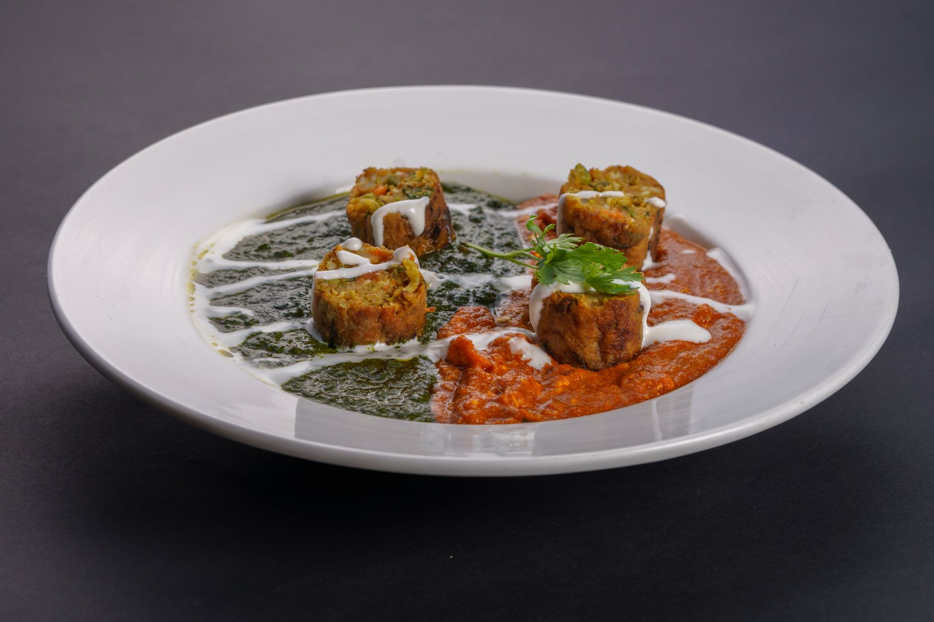Meatballs with Yogurt and Chutney