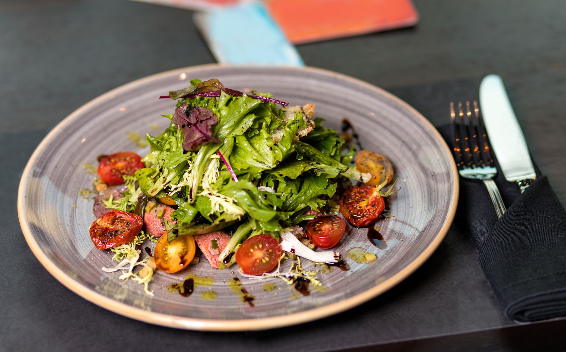Mixed Green Salad with Cherry Tomatoes