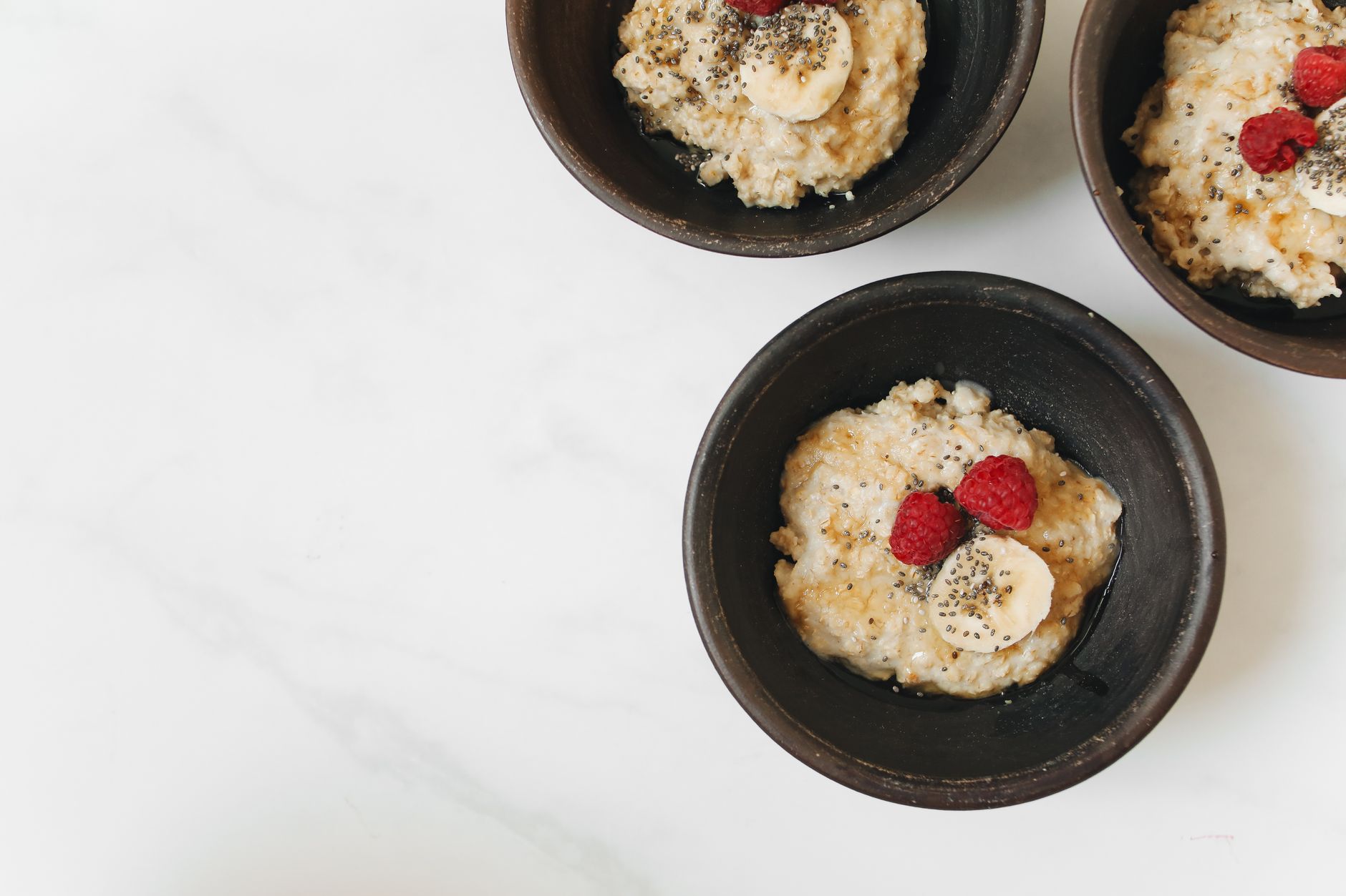Oatmeal with Banana and Raspberries