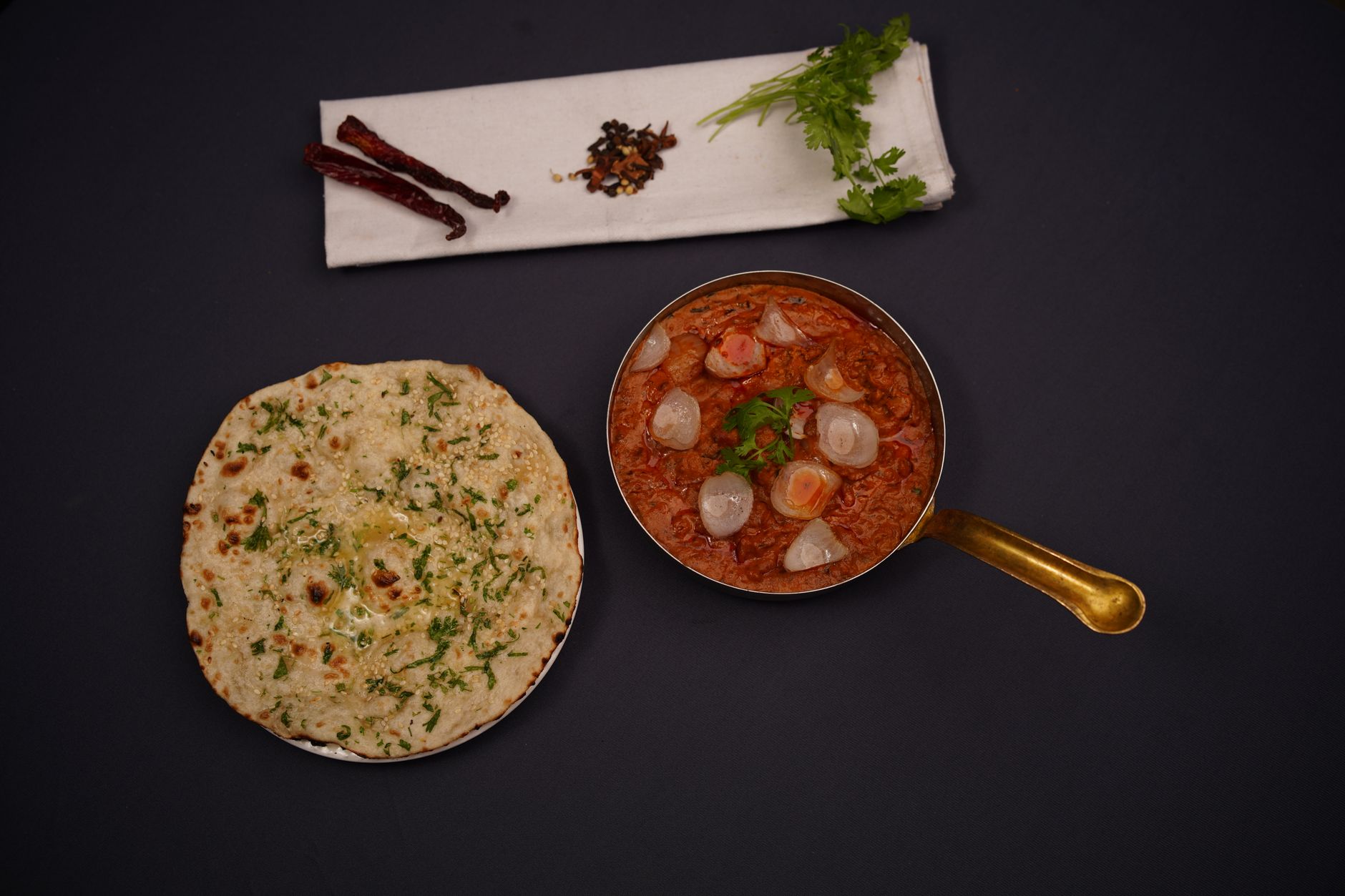 Onion Kulcha with Butter Chicken