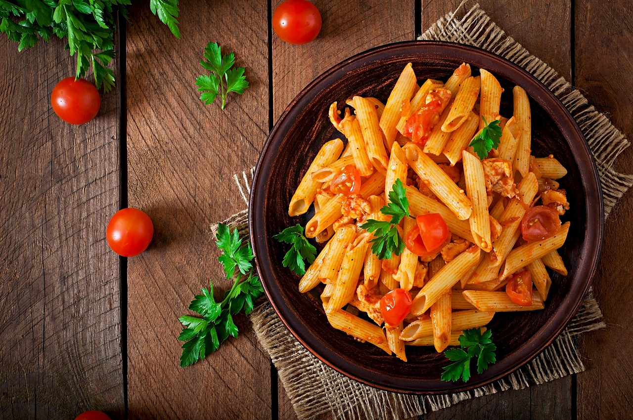 Penne with Tomato Sauce and Parsley
