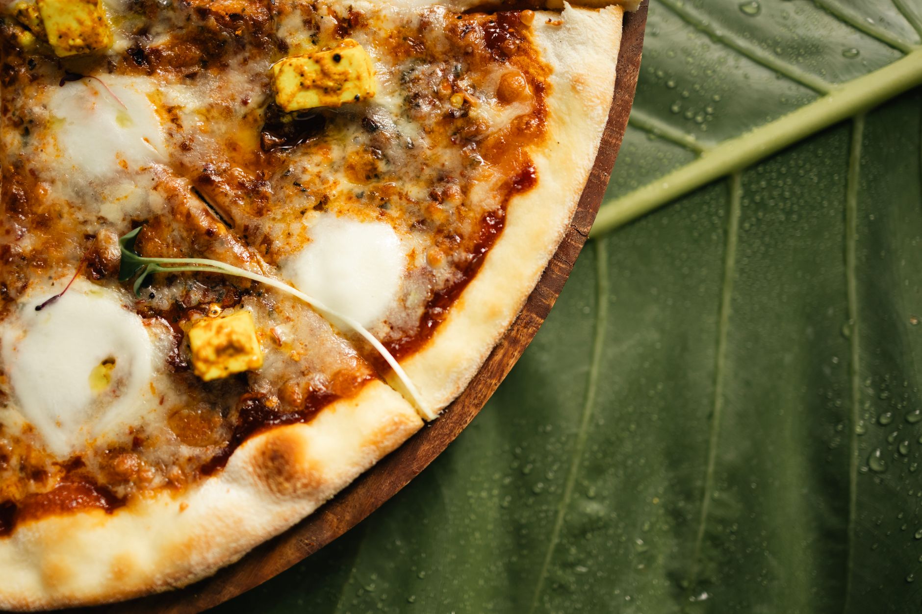 Pizza with Mozzarella and Tofu