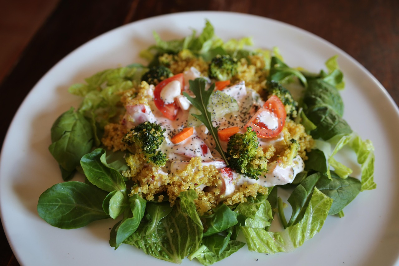 Quinoa and Broccoli Salad with Yogurt Dressing