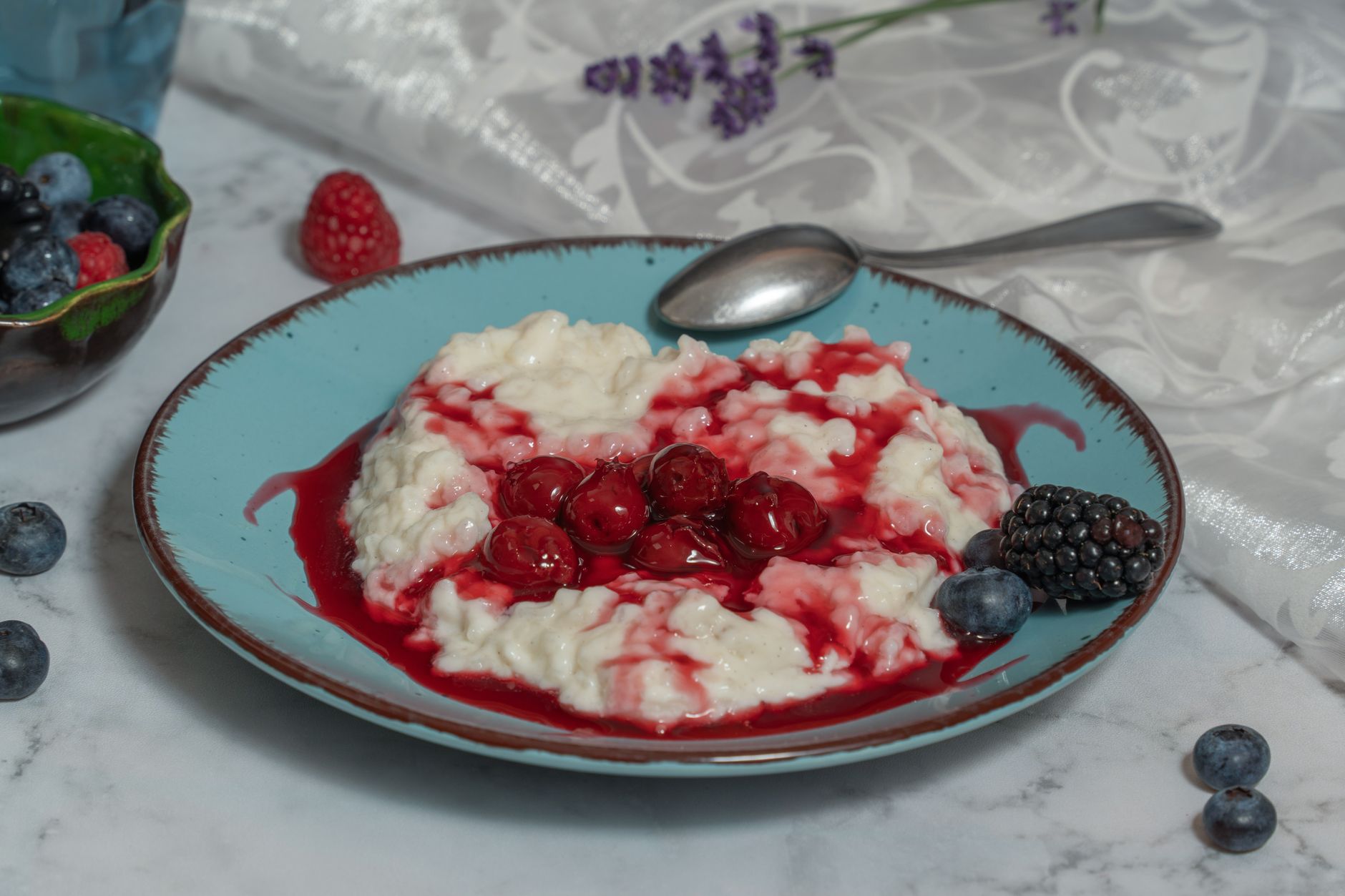 Ricotta with Berries and Raspberry Sauce