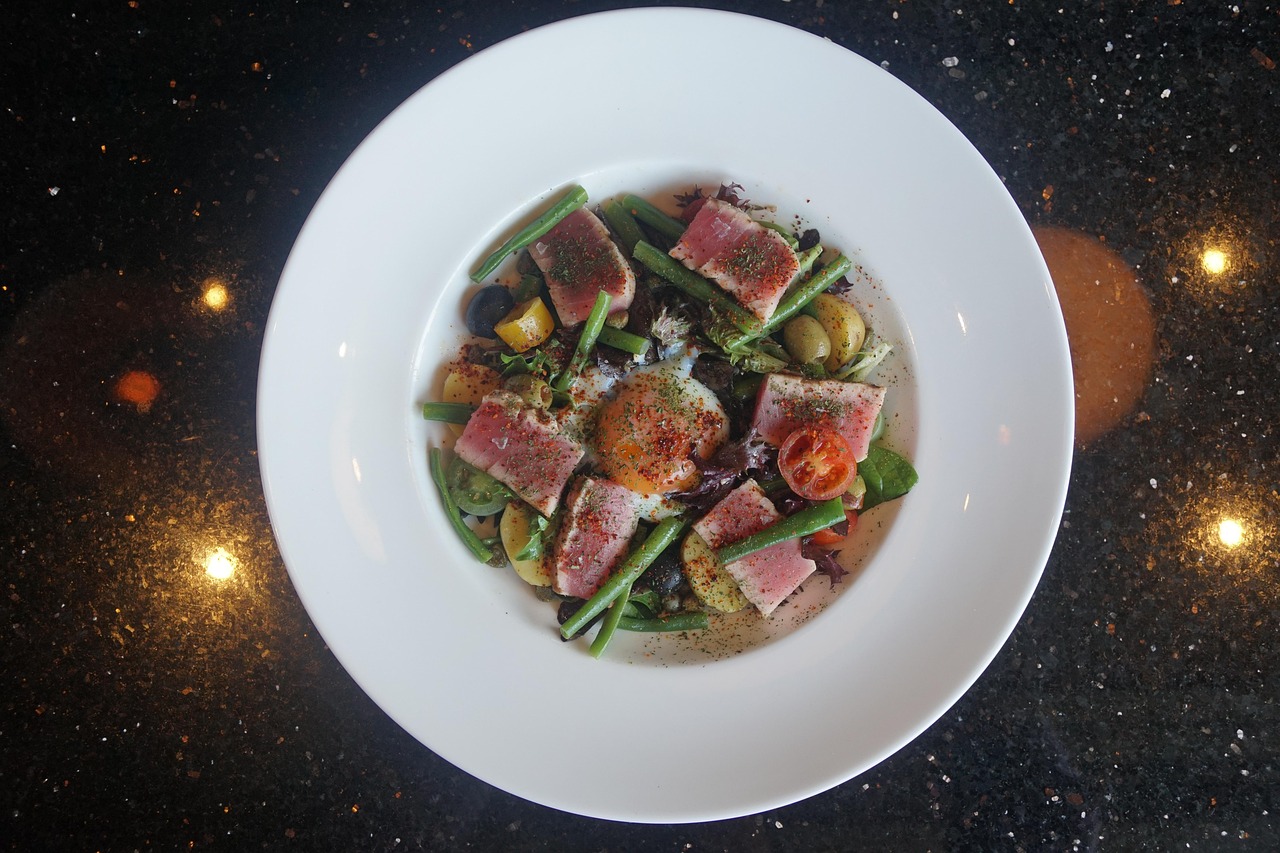Salmon and Asparagus Salad