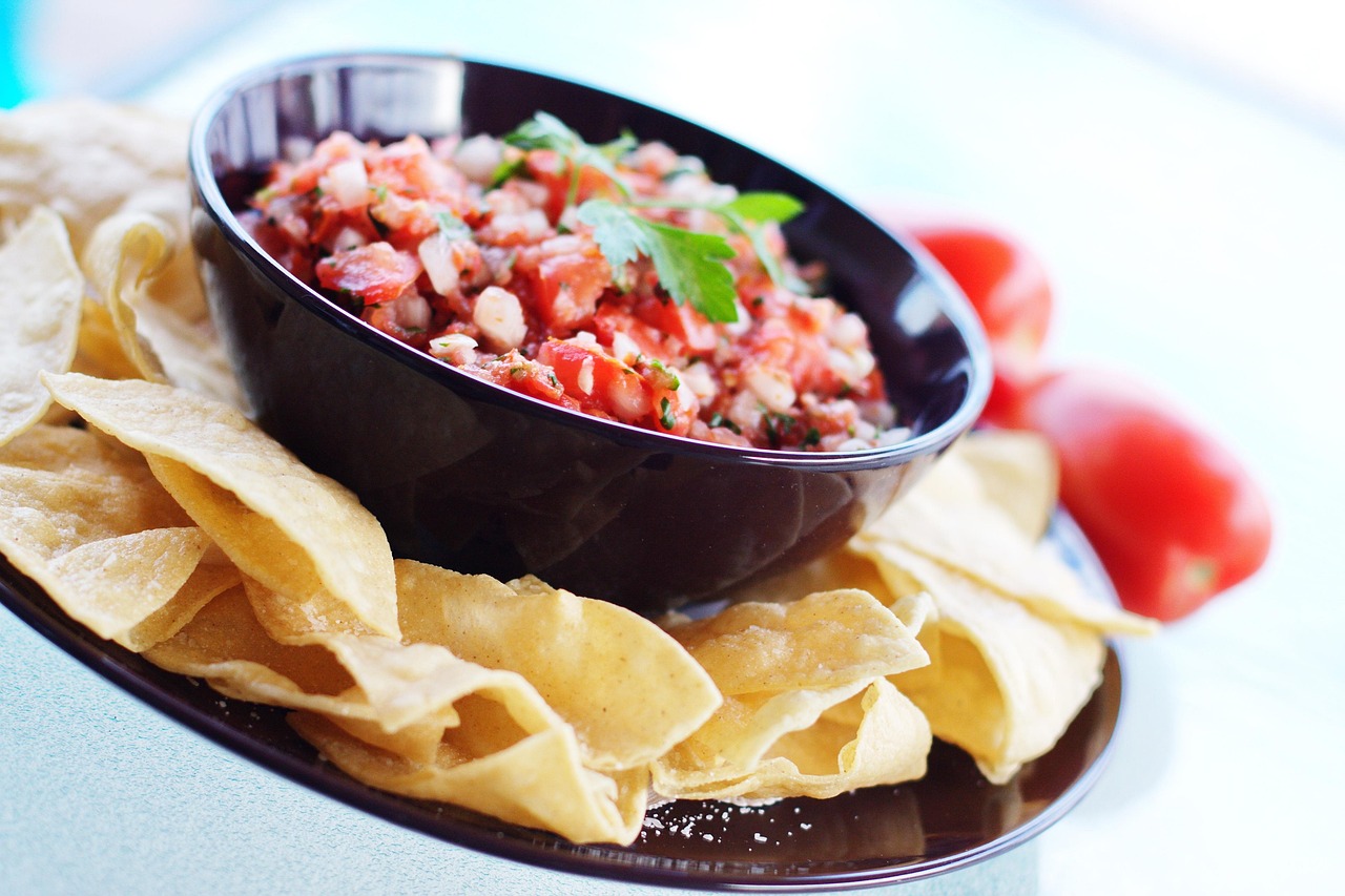 Salsa with Tortilla Chips