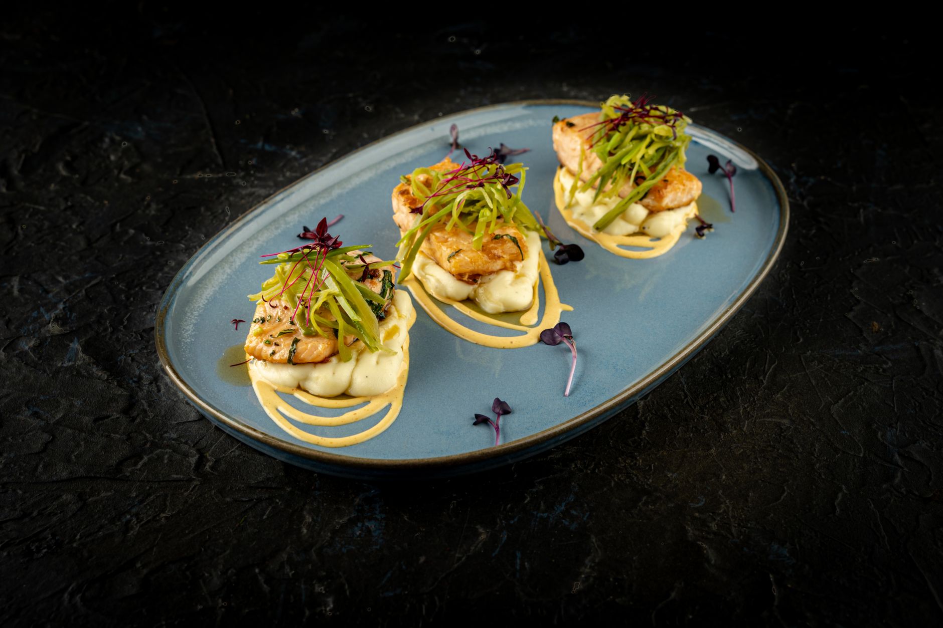 Seared Scallops with Lemon Zest and Microgreens