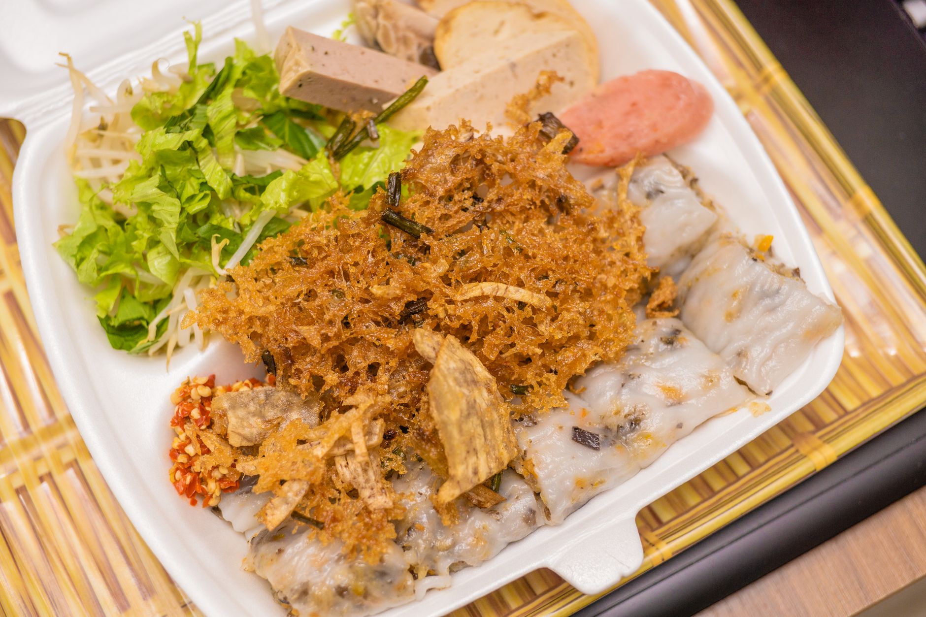 Sticky Rice with Pork and Crispy Shallots