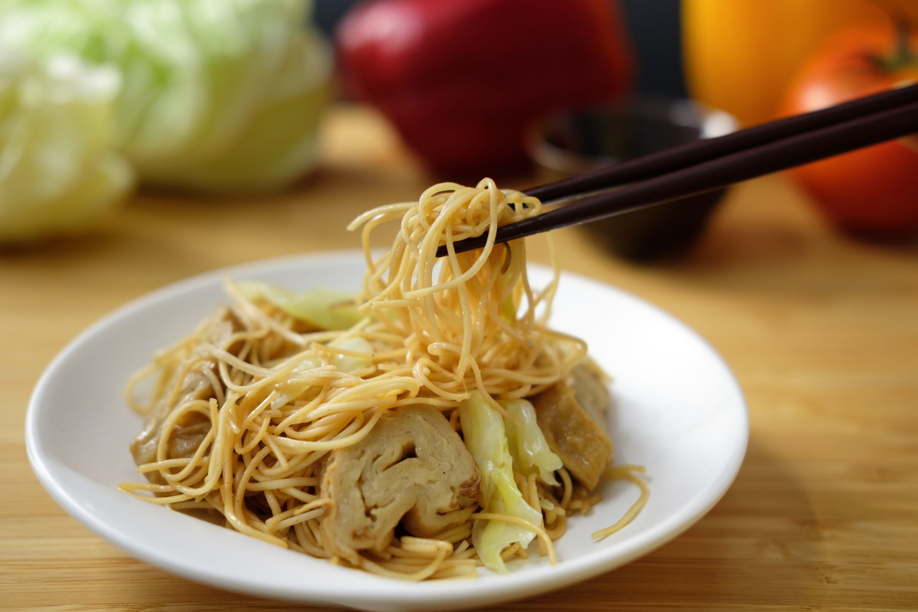 Stir-Fried Noodles with Vegetables and Meat