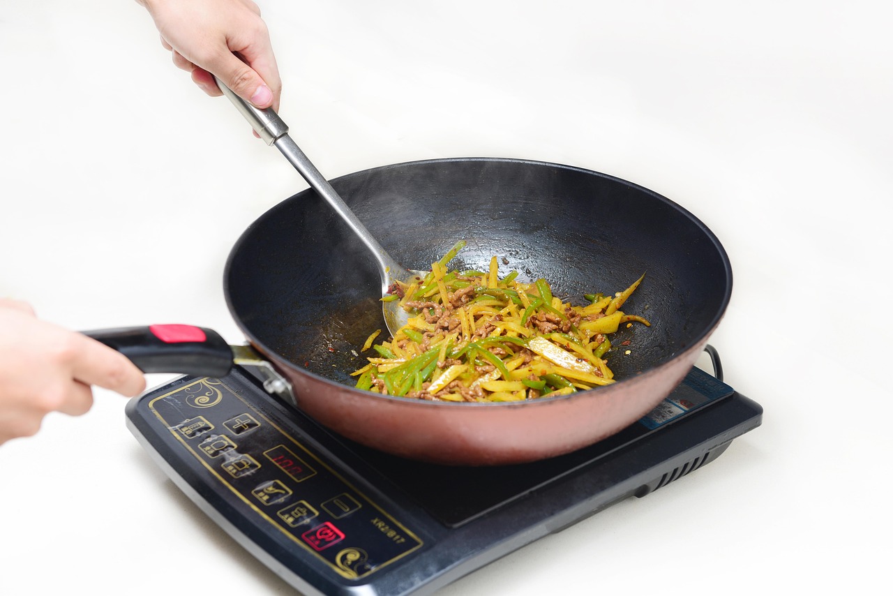 Stir-Fried Pork with Chili Peppers