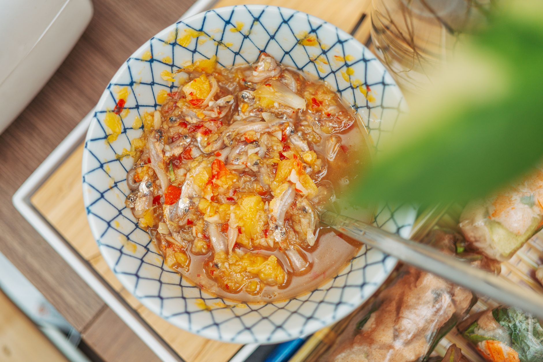 Stir-Fried Squid with Egg and Chili