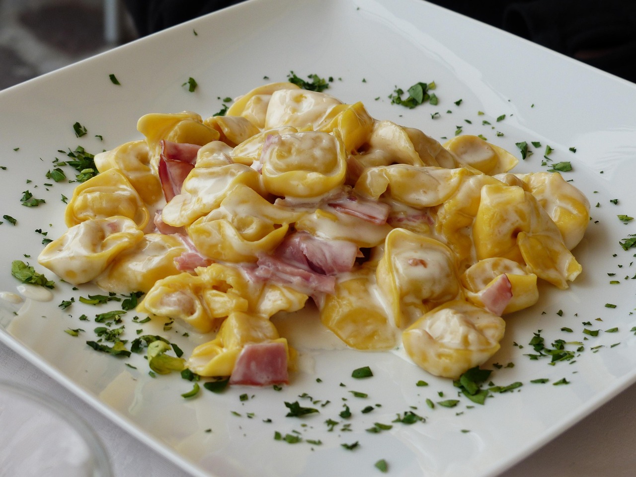 Tortellini with Cream Sauce and Ham