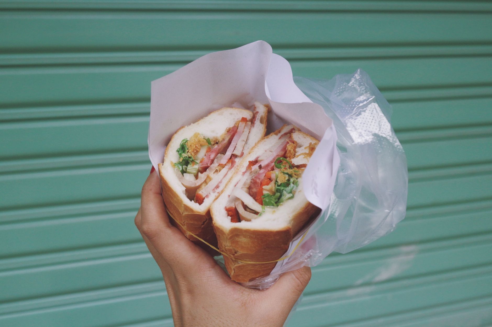 Vietnamese Egg Sandwich