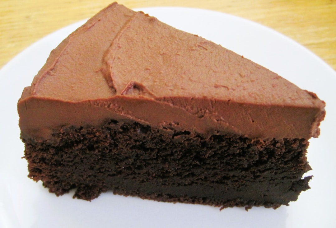 10-Min Fudgy Chocolate Cake