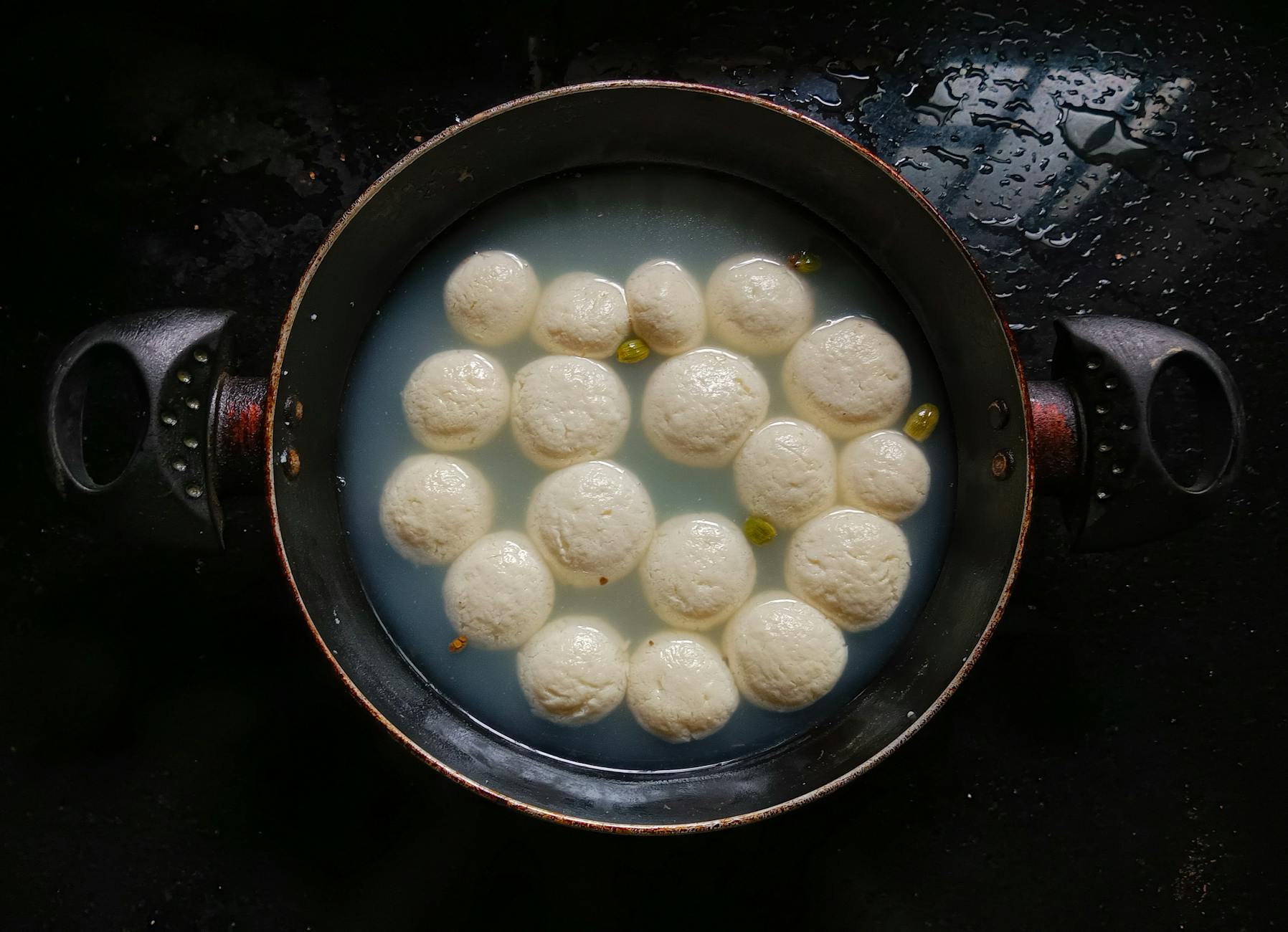 Rasgulla in Cardamom Syrup