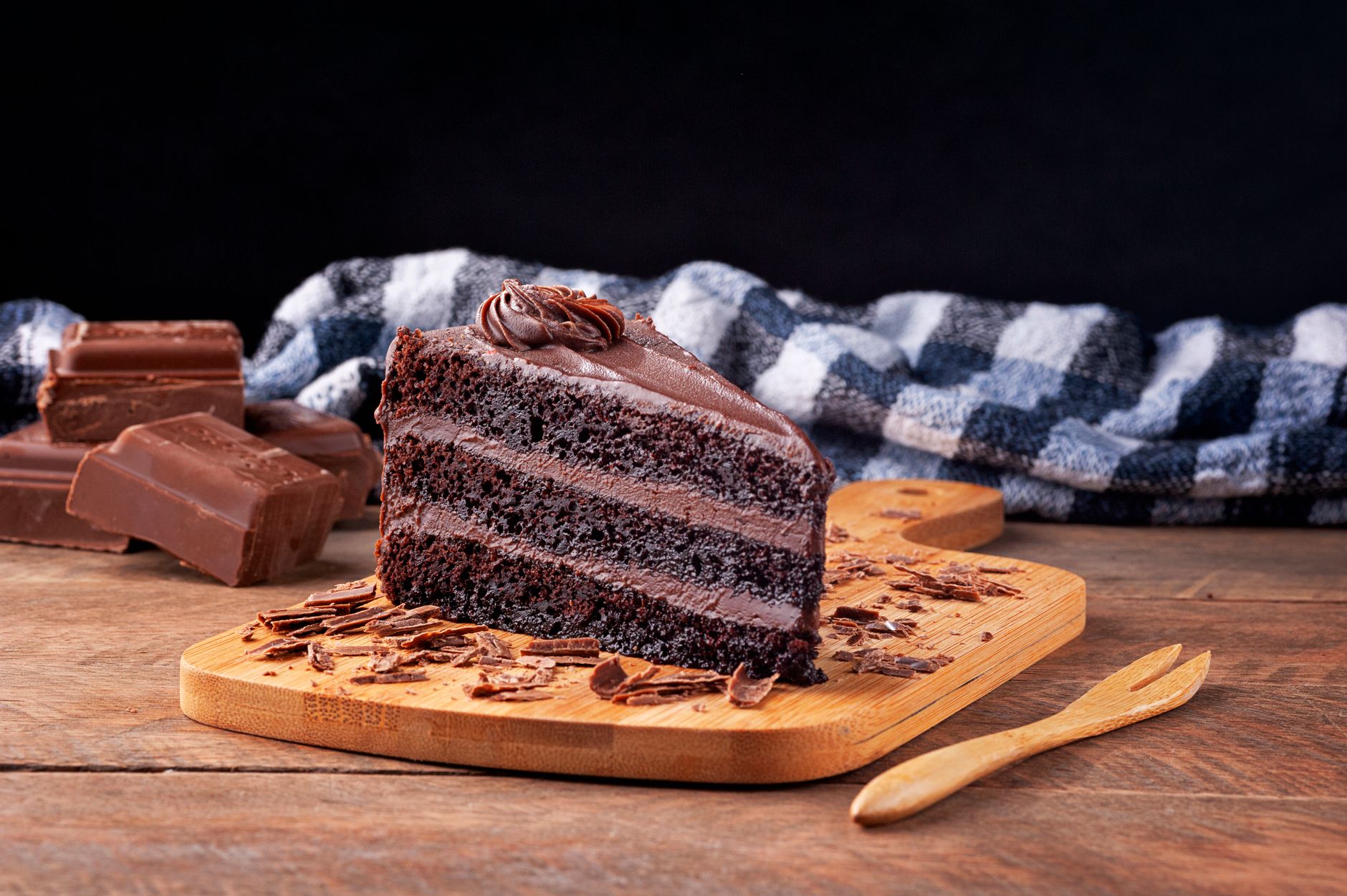 15-Min Chocolate Layer Cake (No-Bake)