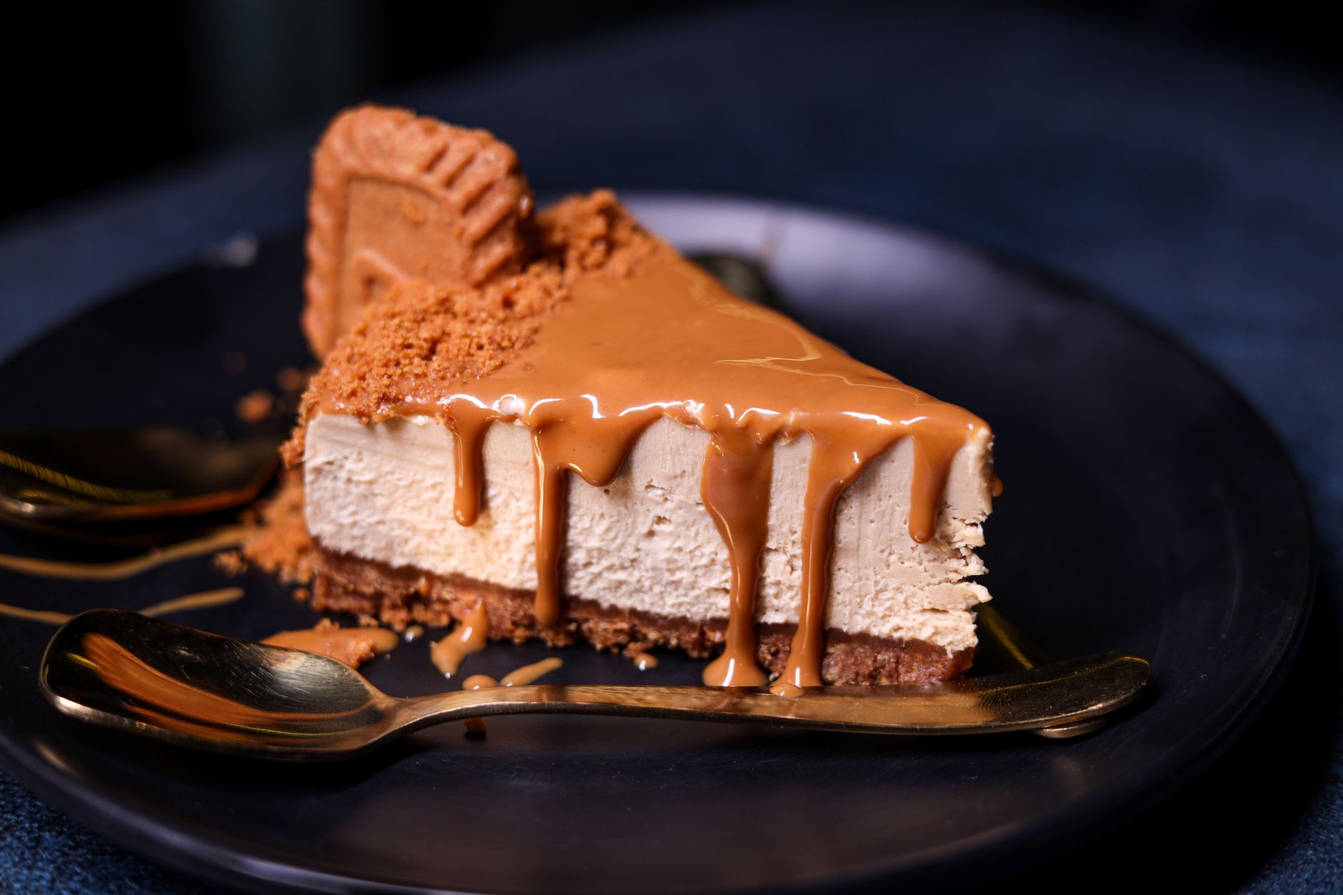 15-Minute Biscoff Cheesecake Bars