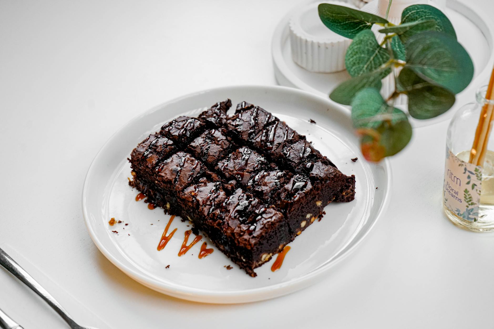 5-Min Salted Caramel Fudge Brownies