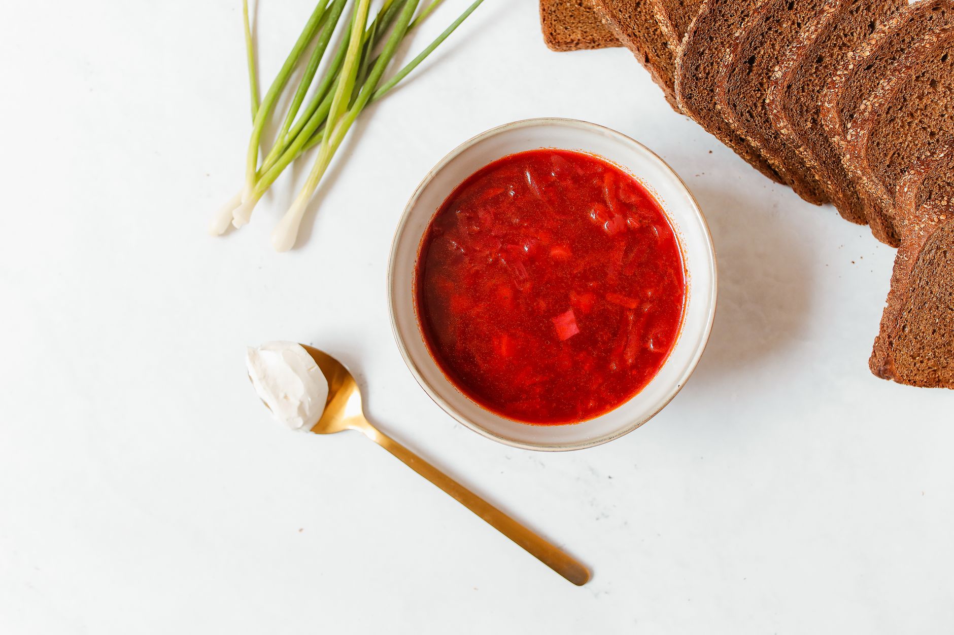 20-Min Barszcz — Polish Beet Soup with Rye Bread