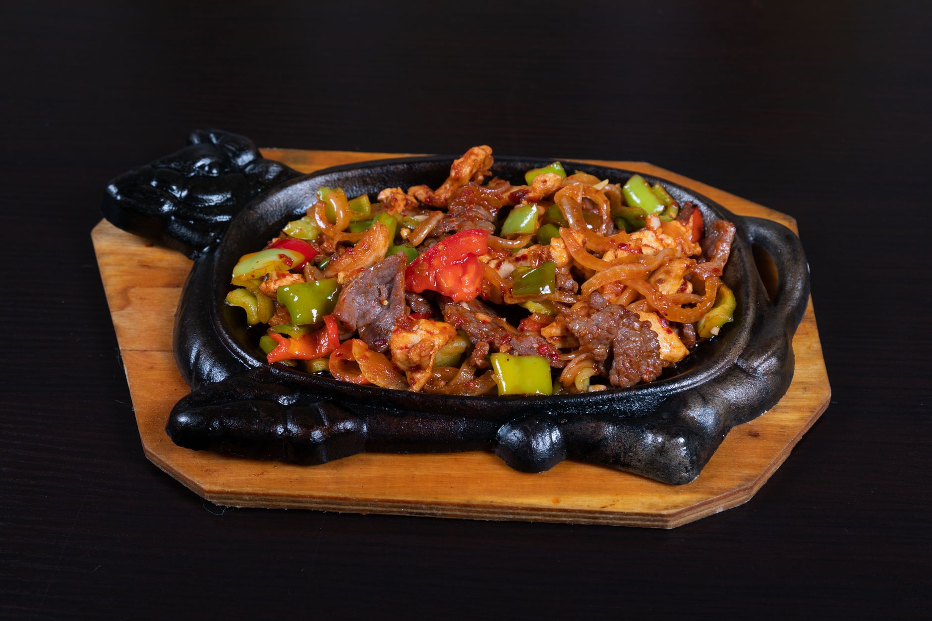 Cheesy Beef & Pepper Skillet (Alambre)