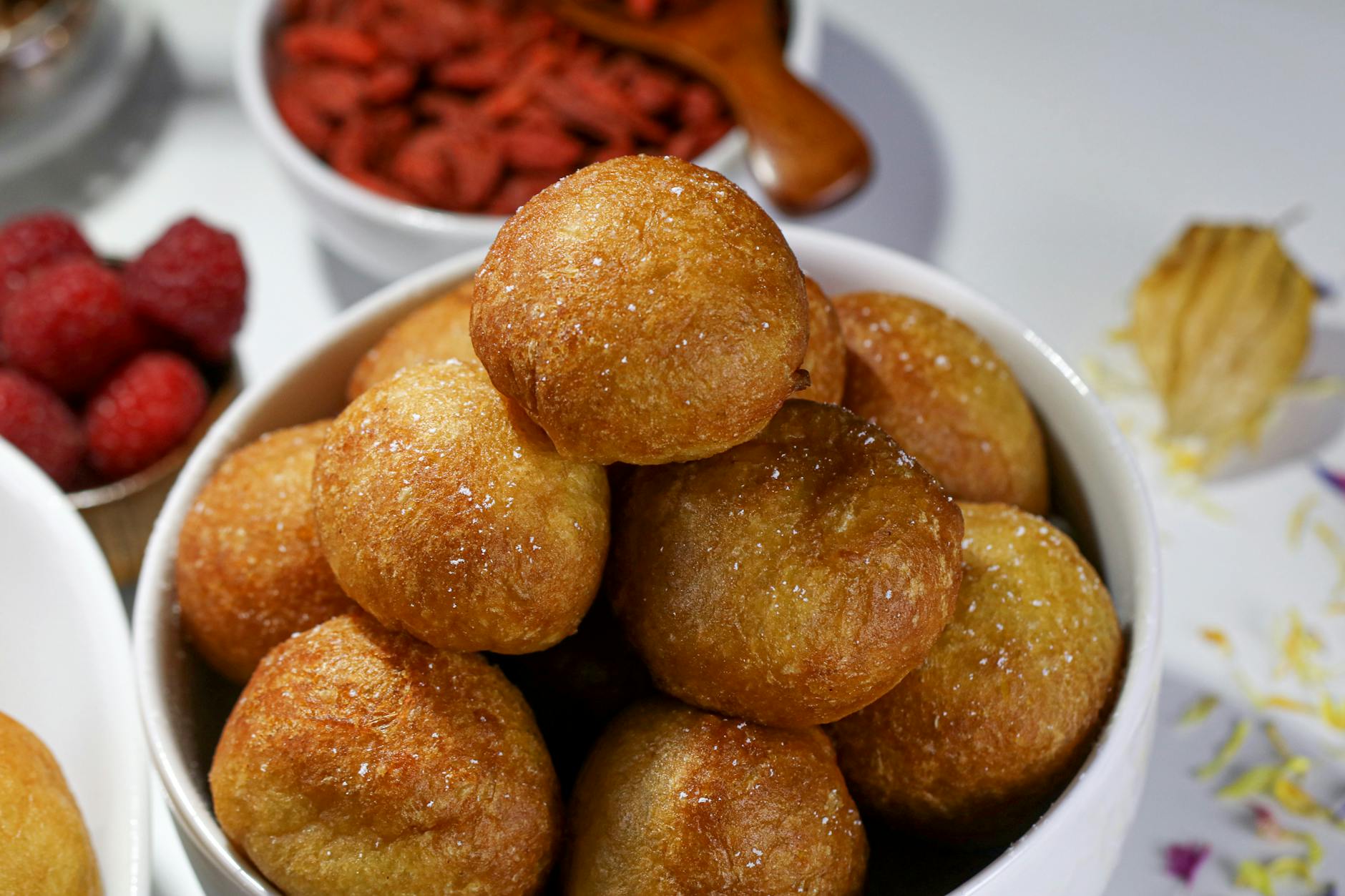 Cheesy Tomato Vetkoek