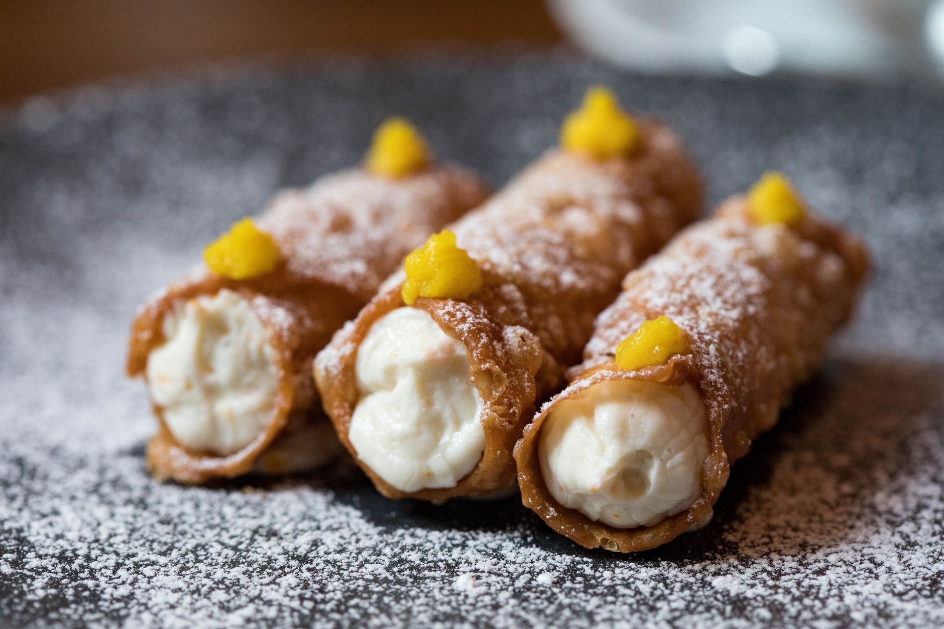 Classic Italian Cannoli