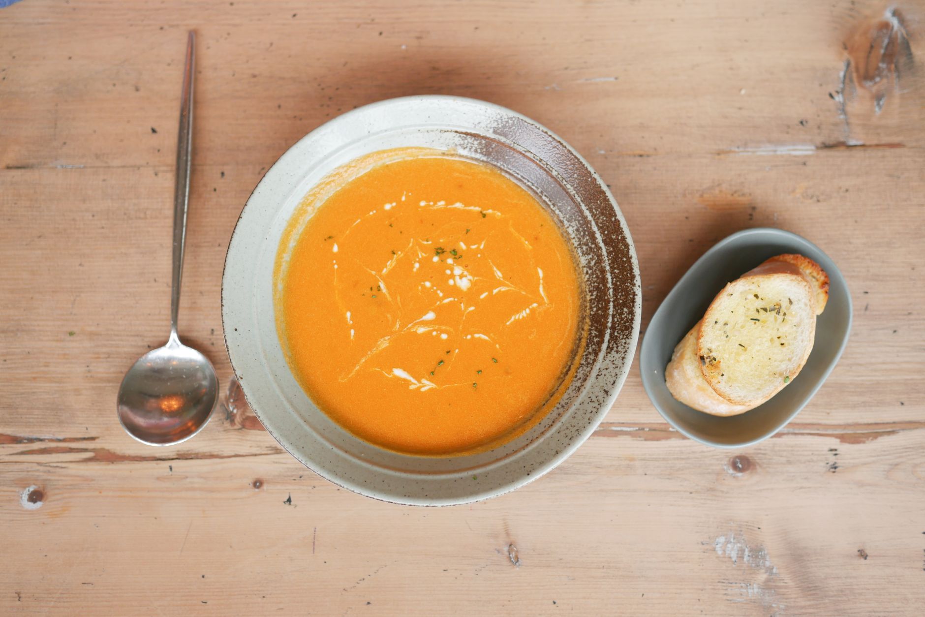 Creamy Pumpkin Soup with Garlic Bread