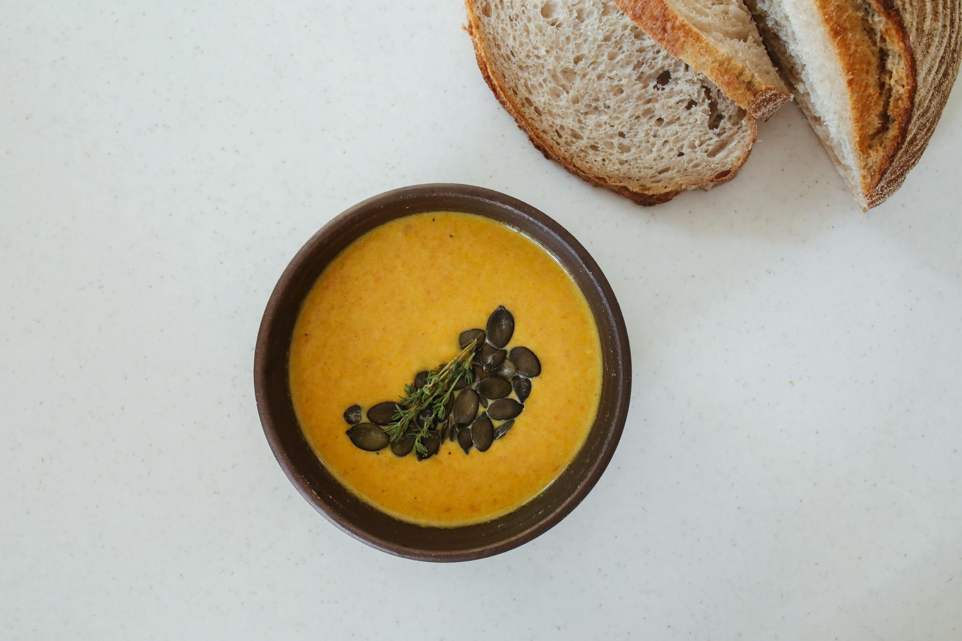 20-Min Creamy Pumpkin Soup with Sourdough