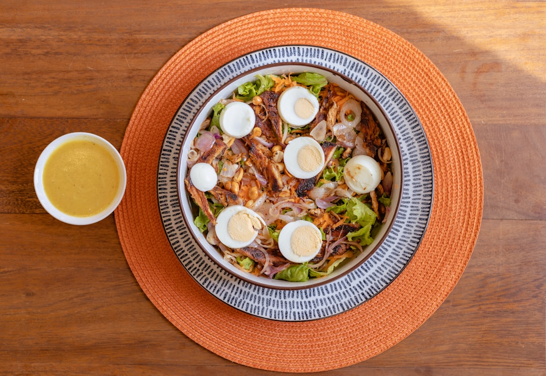 Crispy Bacon & Egg Salad