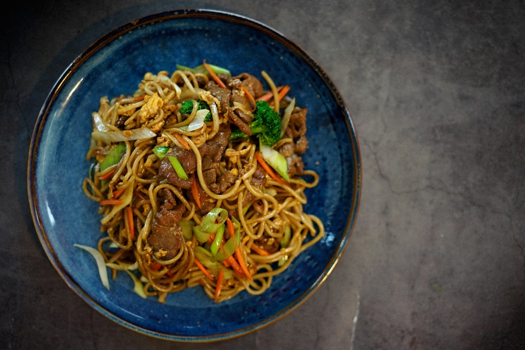 20-Min Crispy Beef Chow Mein