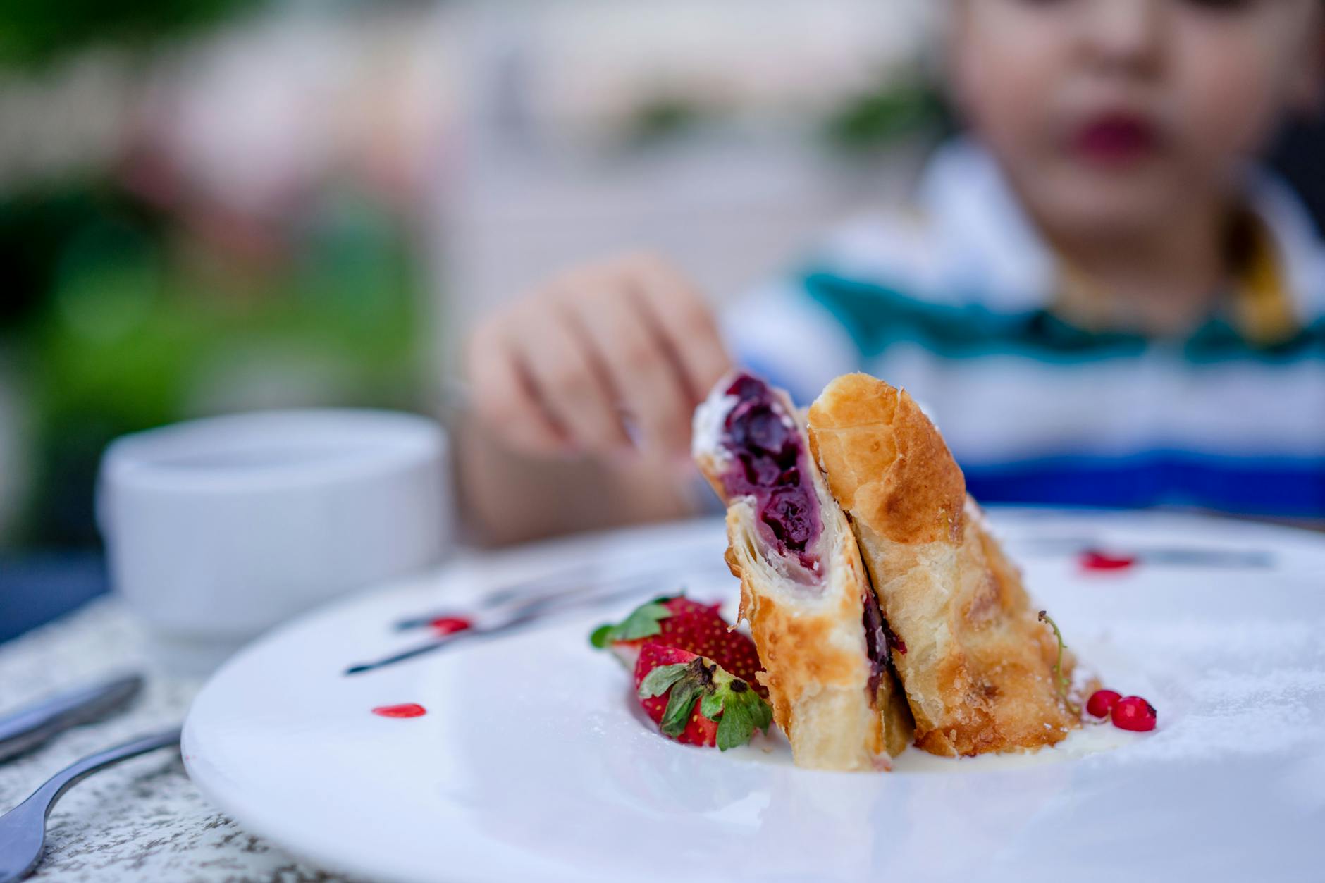 Crispy Berry Strudel with Fresh Berries